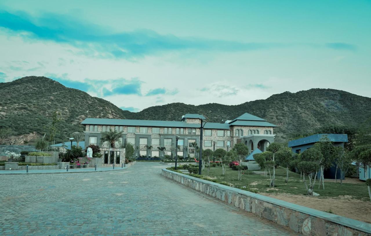 Pushkara Resort And Spa Dış mekan fotoğraf