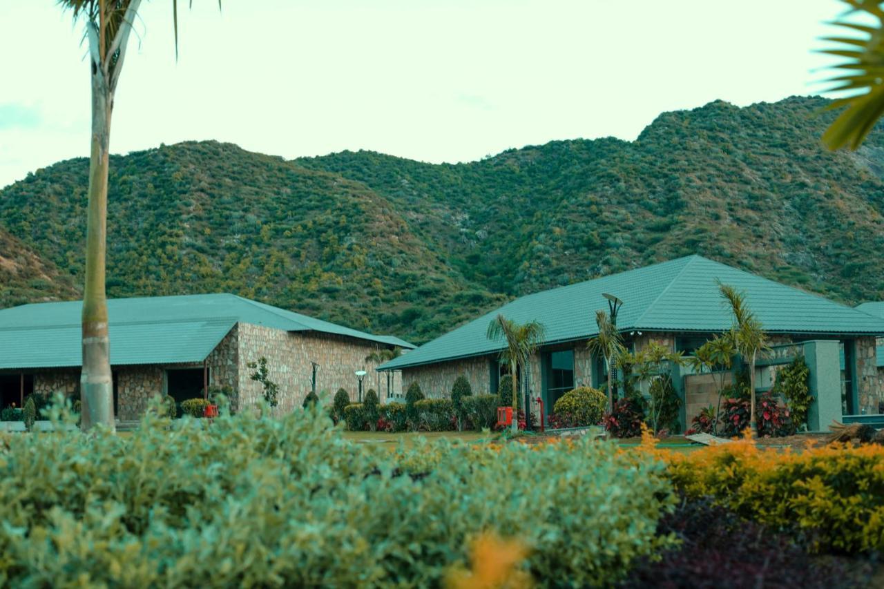 Pushkara Resort And Spa Dış mekan fotoğraf
